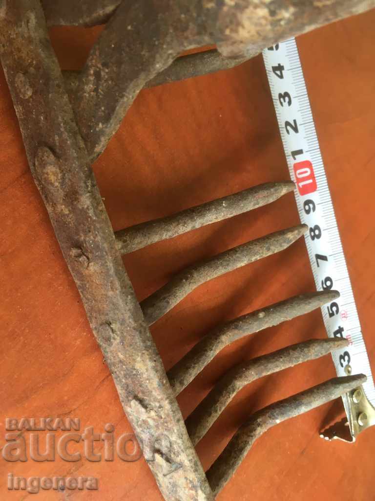 Delivery of ROWER OLD FORGED TOOL Delivery of ROWER OLD FORGED TOOL