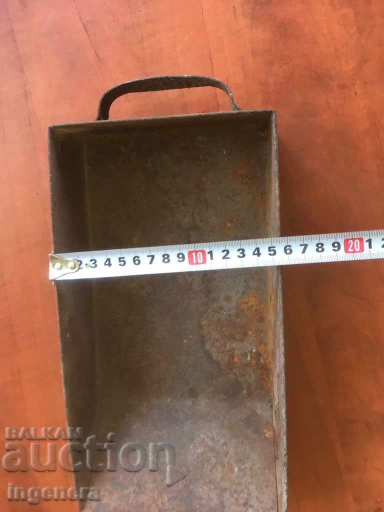 ASHTRAY FROM STOVE METAL OLD WORKMANSHIP with price 12.00 BGN | € 6.14 ASHTRAY FROM STOVE METAL OLD WORKMANSHIP with price 12.00 BGN | € 6.14
