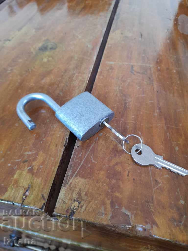 Δημοπρασία Παλιά λουκέτο Yeti Δημοπρασία Παλιά λουκέτο Yeti