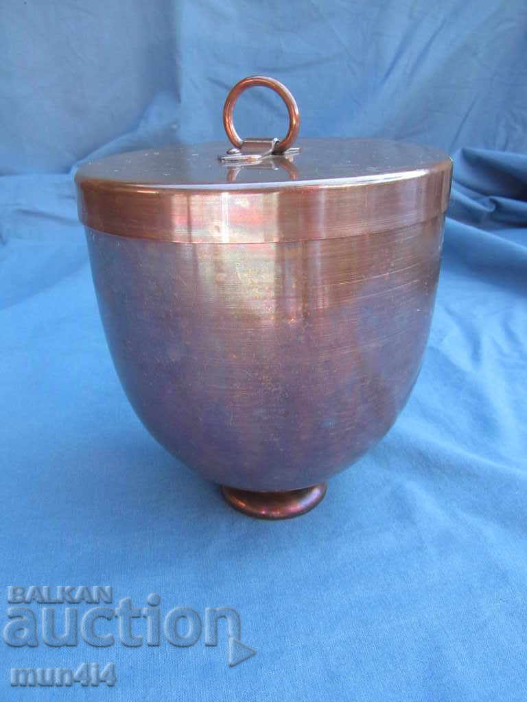 Urn for mothers-in-law