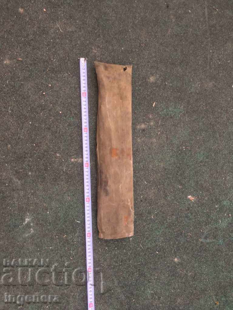 Auction  REFLECTIVE TRIANGLE FOR RETRO CAR