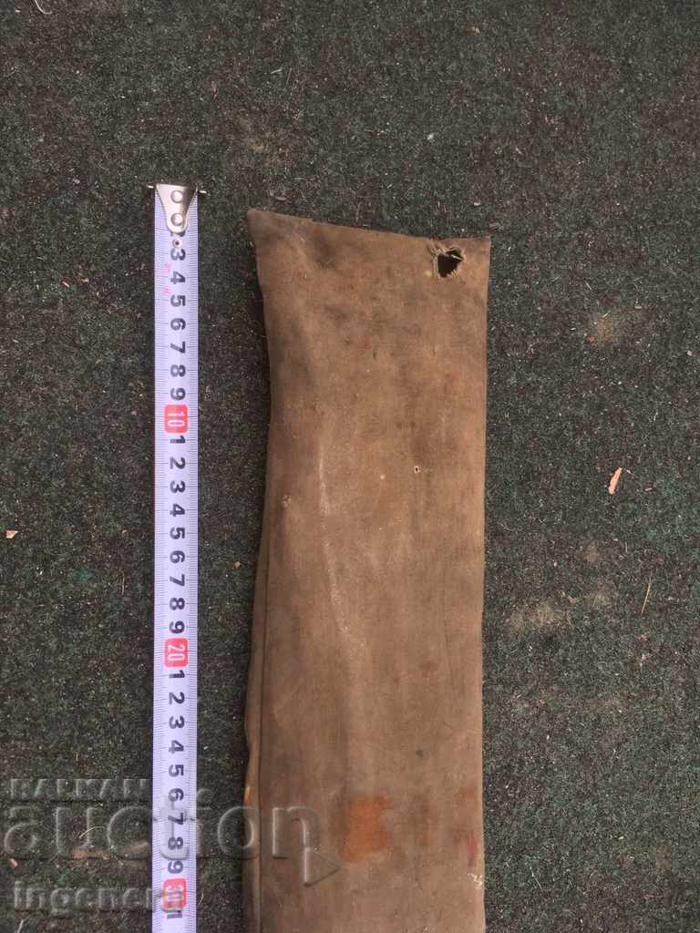 Delivery of REFLECTIVE TRIANGLE FOR RETRO CAR