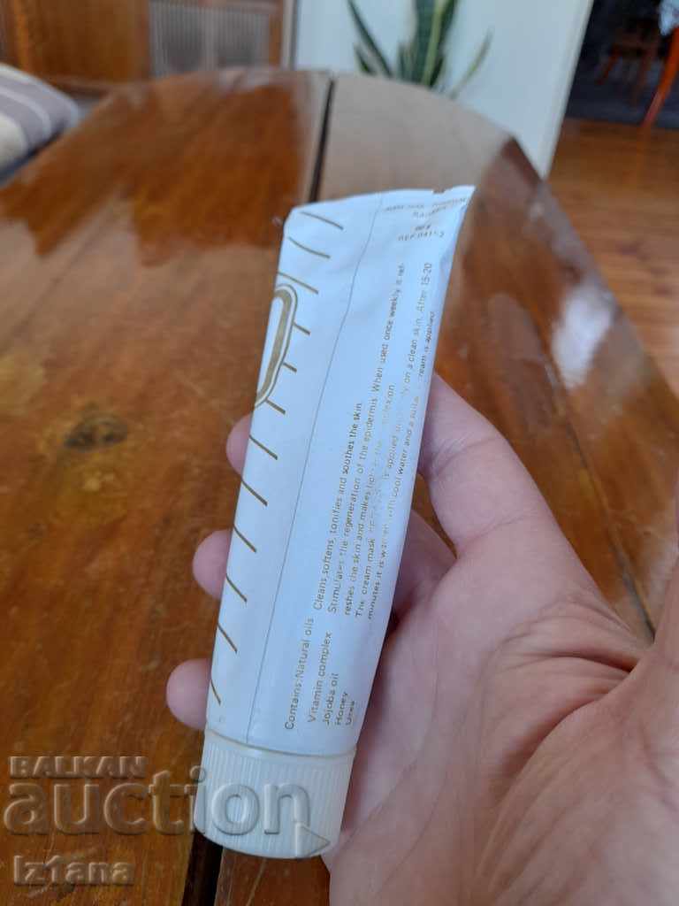 Auction Old cream mask Erato Auction Old cream mask Erato