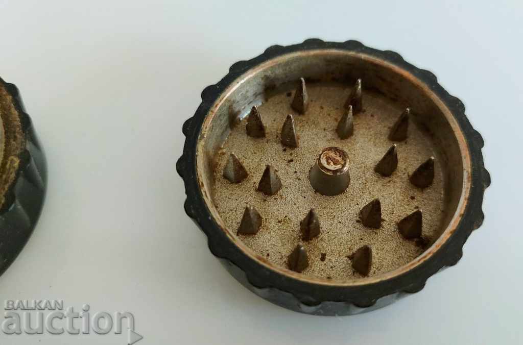 Auction BAKELITE BOX MILL? BAKELITE BOX Auction BAKELITE BOX MILL? BAKELITE BOX