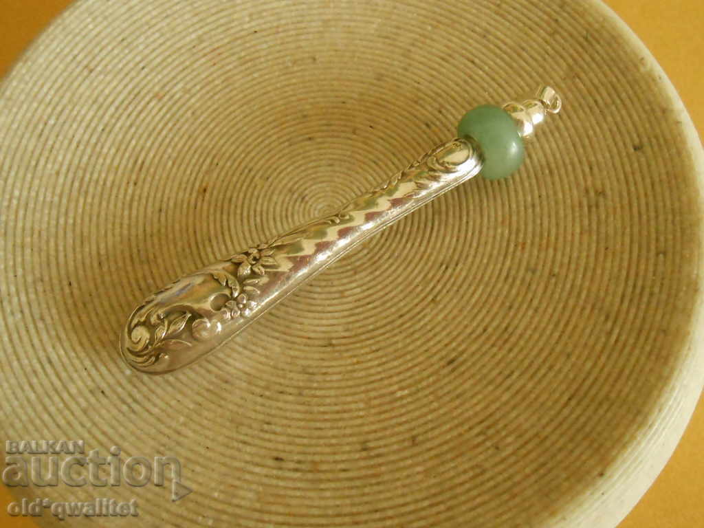 Delivery of Old original SILVER MEDALLION with Aventurine, 70/11 mm Delivery of Old original SILVER MEDALLION with Aventurine, 70/11 mm