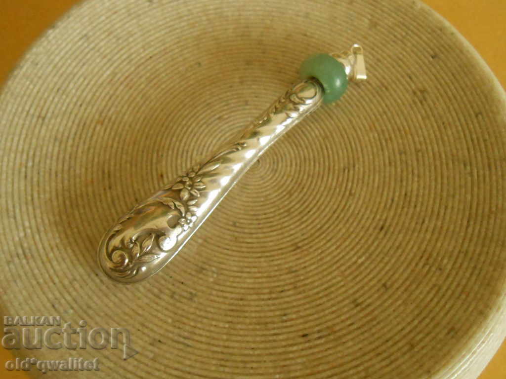 Стар оригинален СРЕБЪРЕН МЕДАЛЬОН с Авентурин, 70/11 мм Стар оригинален СРЕБЪРЕН МЕДАЛЬОН с Авентурин, 70/11 мм