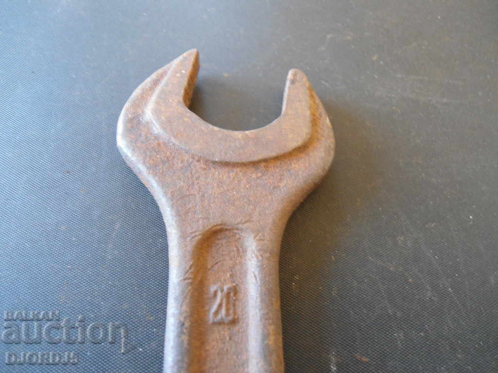 Old key 18-20 with price 2.00 BGN | € 1.02 Old key 18-20 with price 2.00 BGN | € 1.02