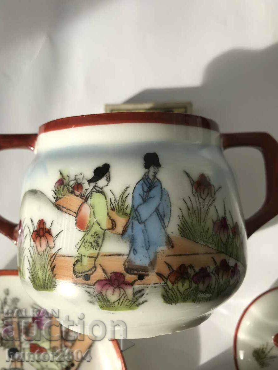 Auction Cup, plate and sugar bowl - fine porcelain Auction Cup, plate and sugar bowl - fine porcelain