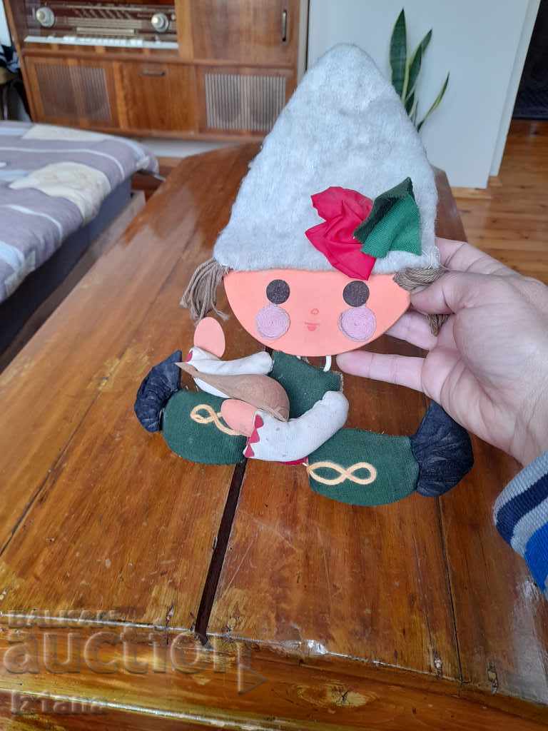 Figurină populară, păpușă cu preț 30.00 BGN | € 15.34