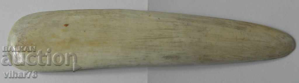 Auction Old bone shoe Auction Old bone shoe