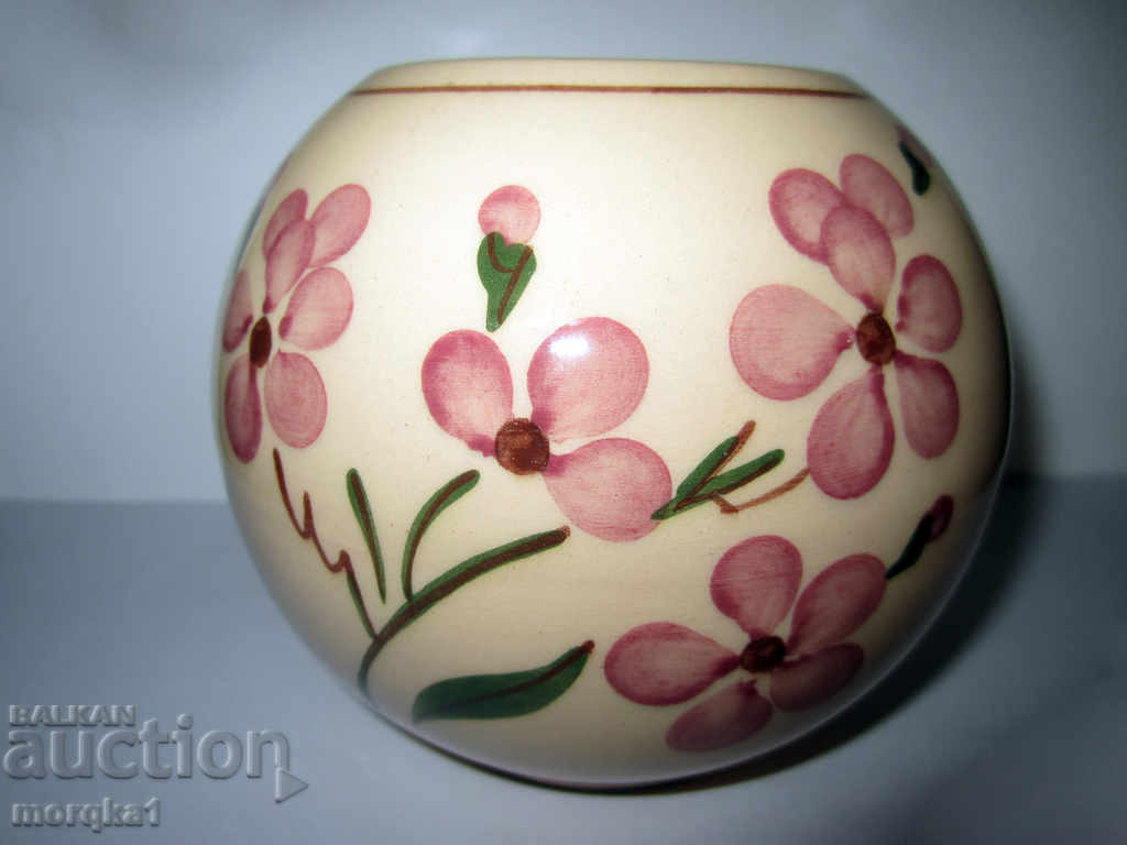 Dutch spherical ceramic vase with floral motifs with price 12.00 BGN | € 6.14 Dutch spherical ceramic vase with floral motifs with price 12.00 BGN | € 6.14
