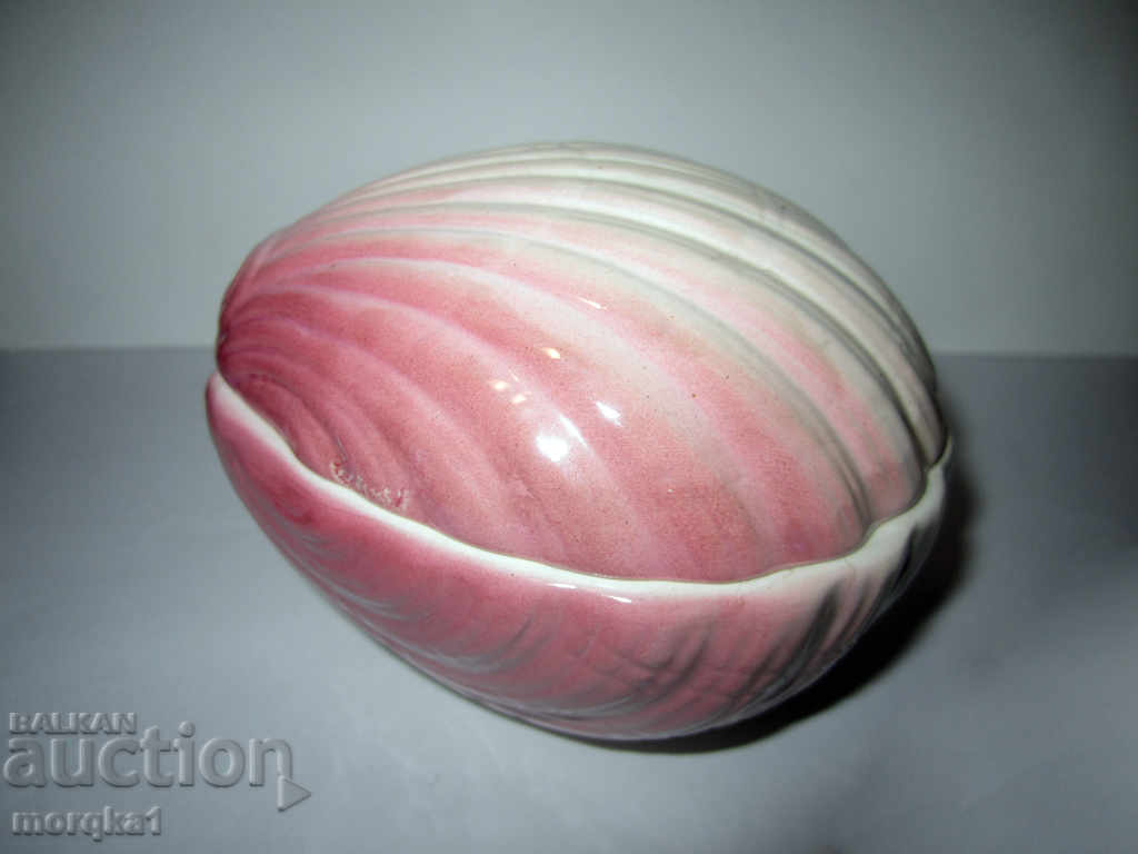 Box, can, sugar bowl, dish, box of mussels, mussels with price 14.00 BGN | € 7.16