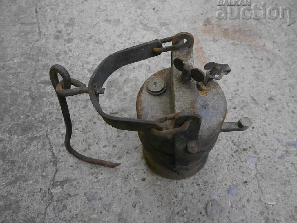 antique Carbide miner's lamp lantern - 6 antique Carbide miner's lamp lantern - 6