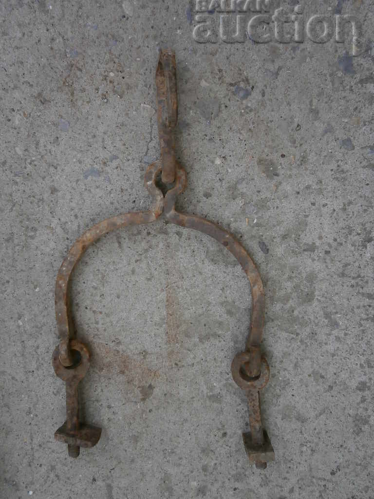 Forged handle for bucket forged wrought iron geranium