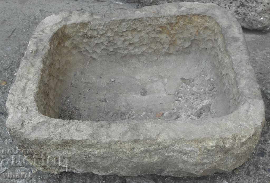 Ancient stone trough - by personal delivery only with price 179.99 BGN | € 92.03 Ancient stone trough - by personal delivery only with price 179.99 BGN | € 92.03