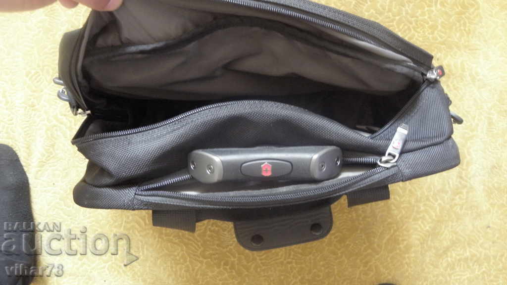 Extremely rare VICTORINOX brand bag - 5