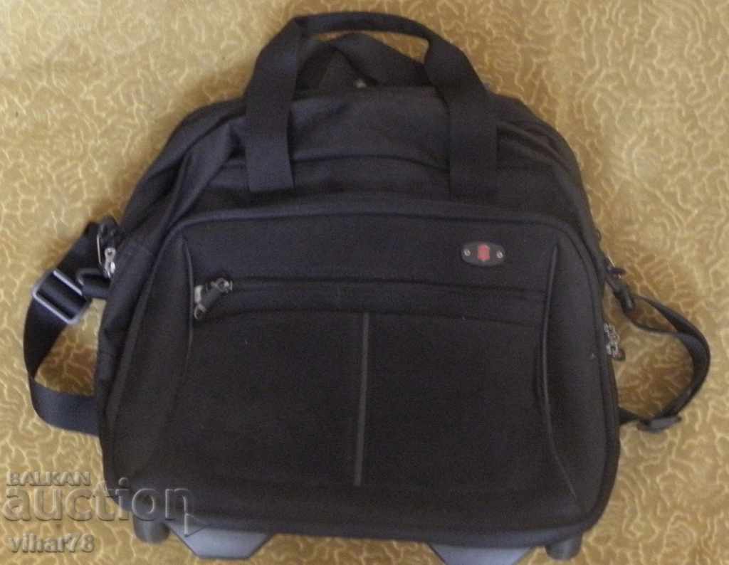 εξαιρετικά σπάνια τσάντα της μάρκας VICTORINOX