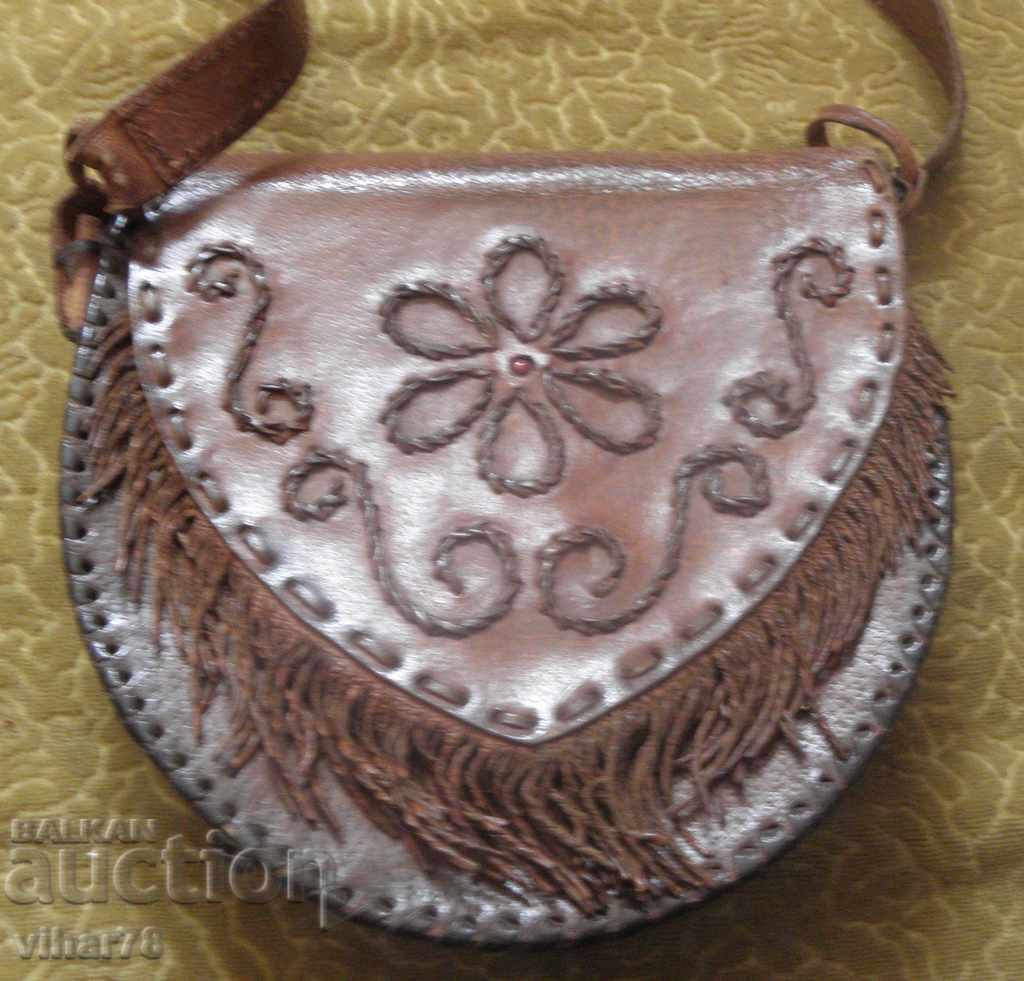 Γυναικεία δερμάτινη τσάντα με τιμή € 39.99 | 78.21 BGN