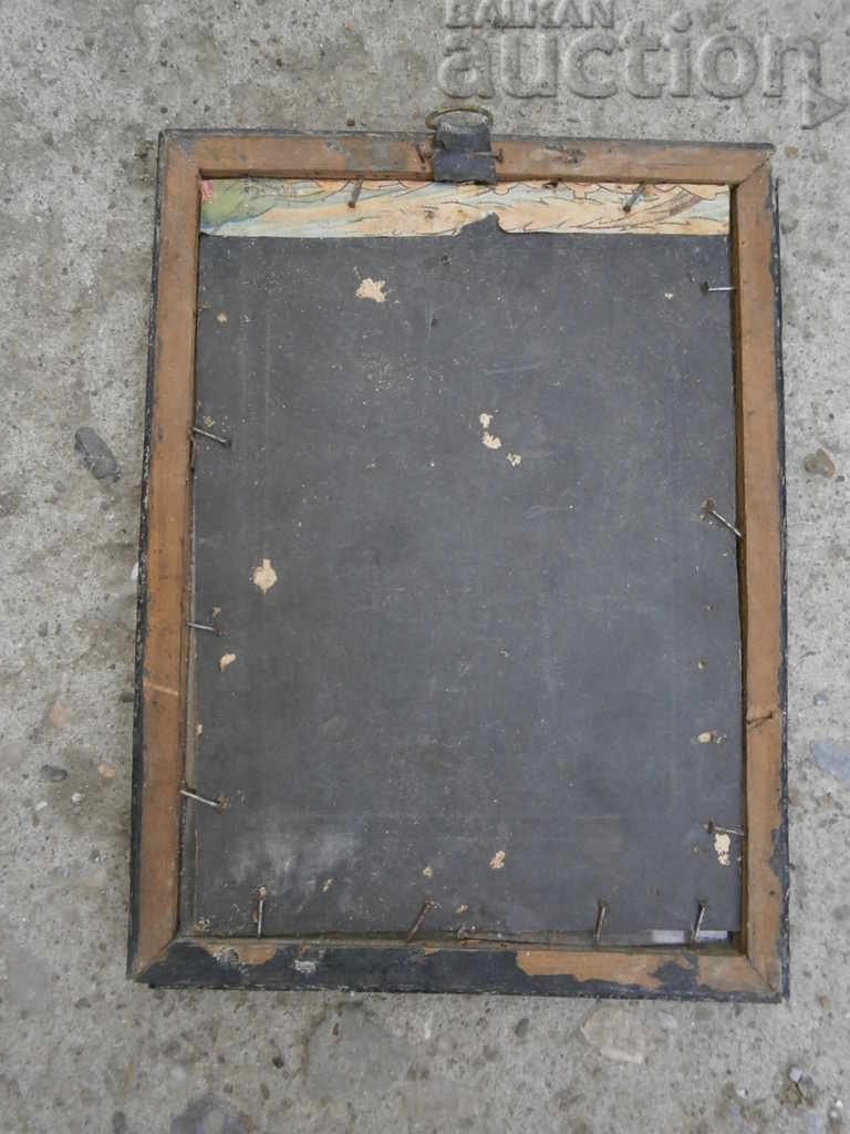 Delivery of Old picture in a frame, bagpipe photography Delivery of Old picture in a frame, bagpipe photography