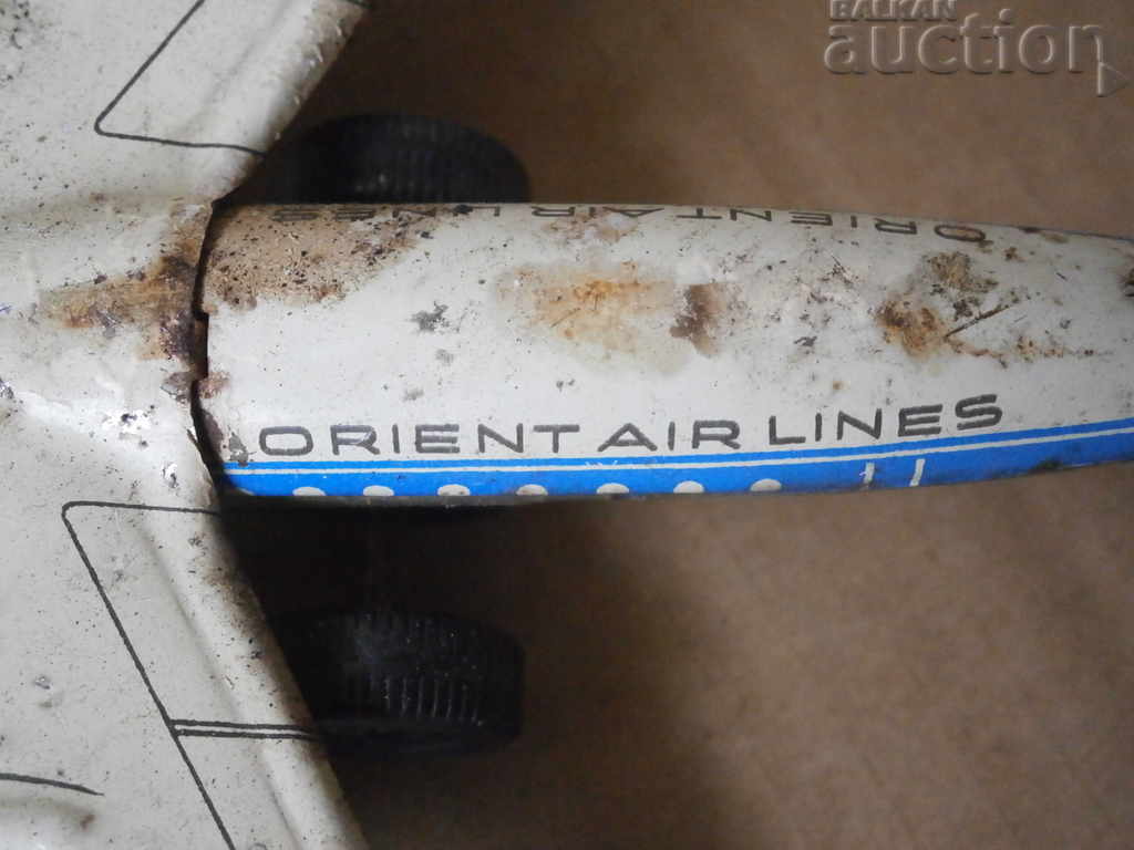 Delivery of metal toy airplane ORIENT AIRLINES Delivery of metal toy airplane ORIENT AIRLINES