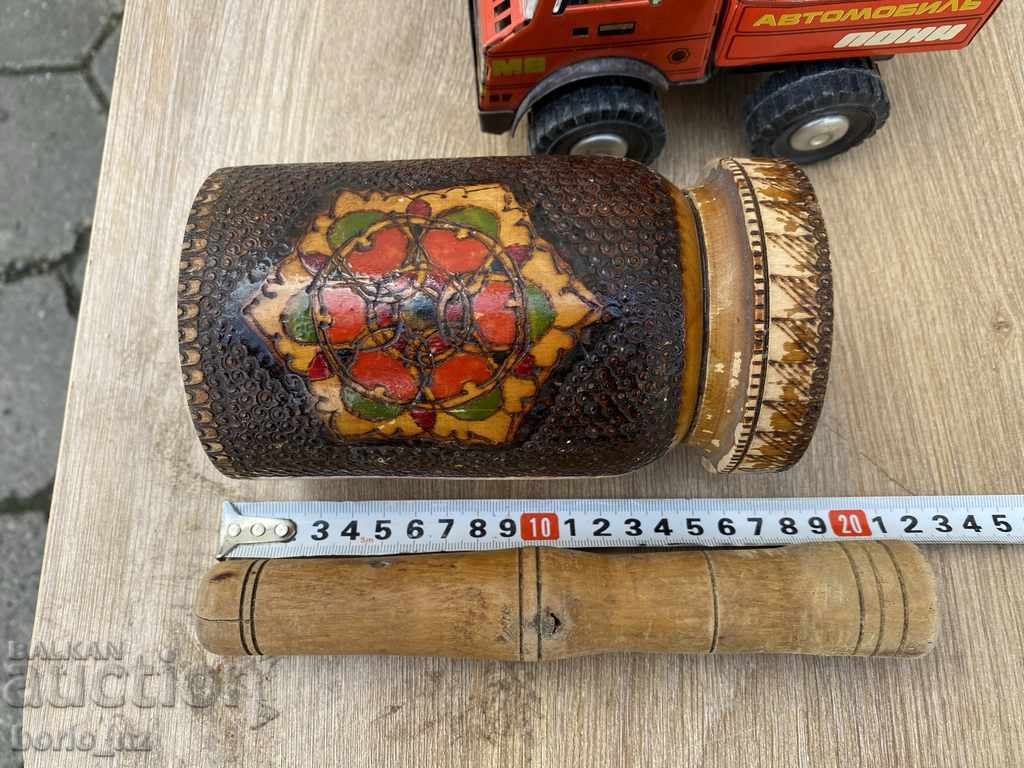 10595. OLD WOODEN PYROGRAPHED HAVAN CHUKALO with price 18.00 BGN | € 9.20 10595. OLD WOODEN PYROGRAPHED HAVAN CHUKALO with price 18.00 BGN | € 9.20