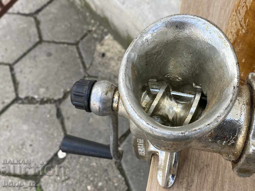 10596. OLD RUSSIAN SOVIET MACHINE FOR MIND UNUSED SS with price 25.00 BGN | € 12.78 10596. OLD RUSSIAN SOVIET MACHINE FOR MIND UNUSED SS with price 25.00 BGN | € 12.78