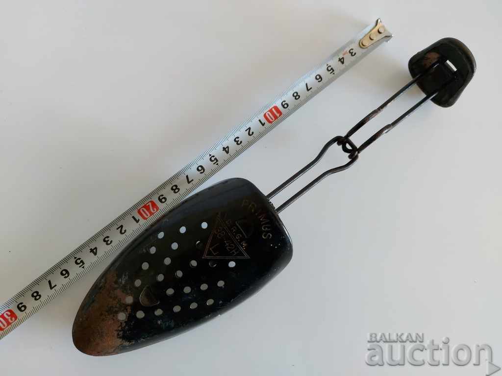 OLD METAL FOLDING SHOE MOLD SHOES SHOES EXPANDER with price 19.00 BGN | € 9.71 OLD METAL FOLDING SHOE MOLD SHOES SHOES EXPANDER with price 19.00 BGN | € 9.71