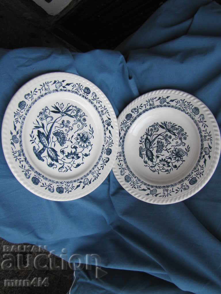 Porcelain plate 2 pcs.