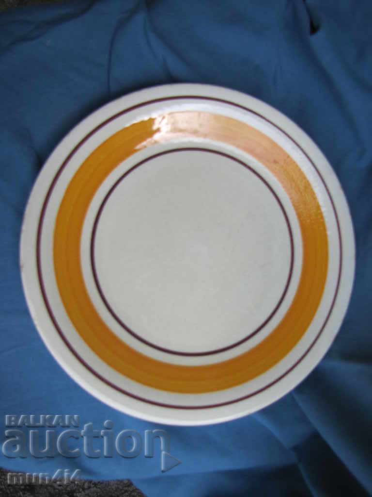Porcelain dish