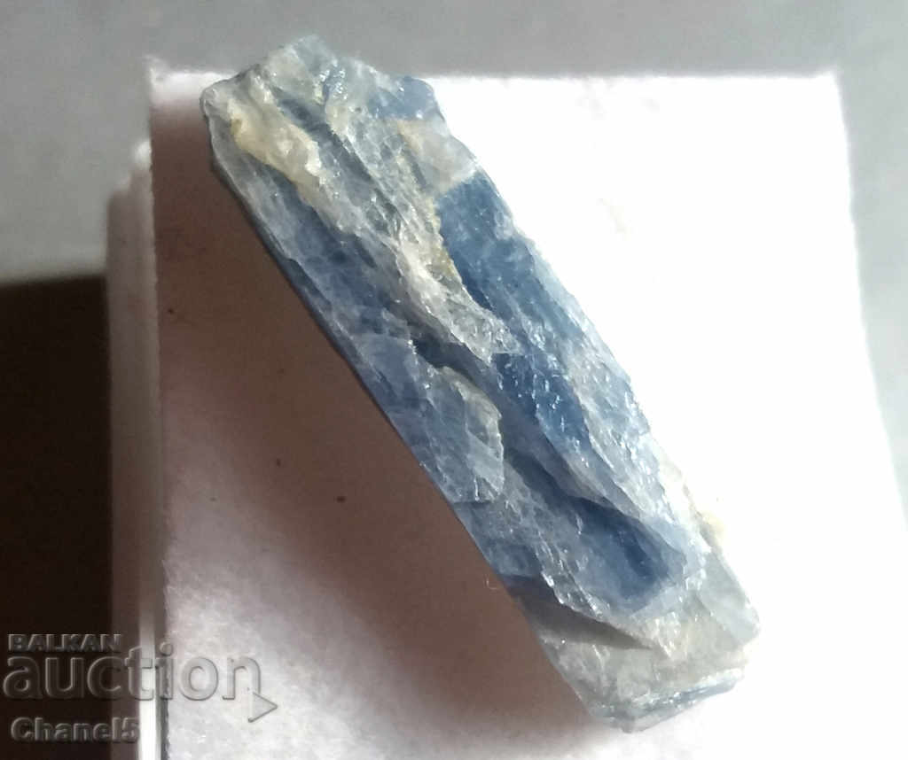 NATURAL RAW KIANITE - 10.00 carats (441) with price 6.90 BGN | € 3.53