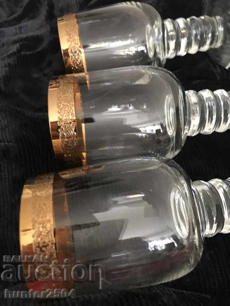 Чаши-,стари, позлатени Вохемия 3бр 13/5,5 см с цена € 19.95 | 39.02 лв.