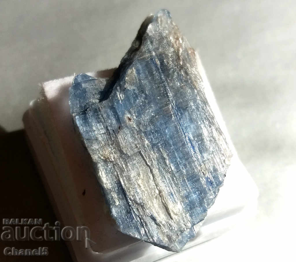 Delivery of NATURAL RAW KIANITE - 37.80 carats (455)