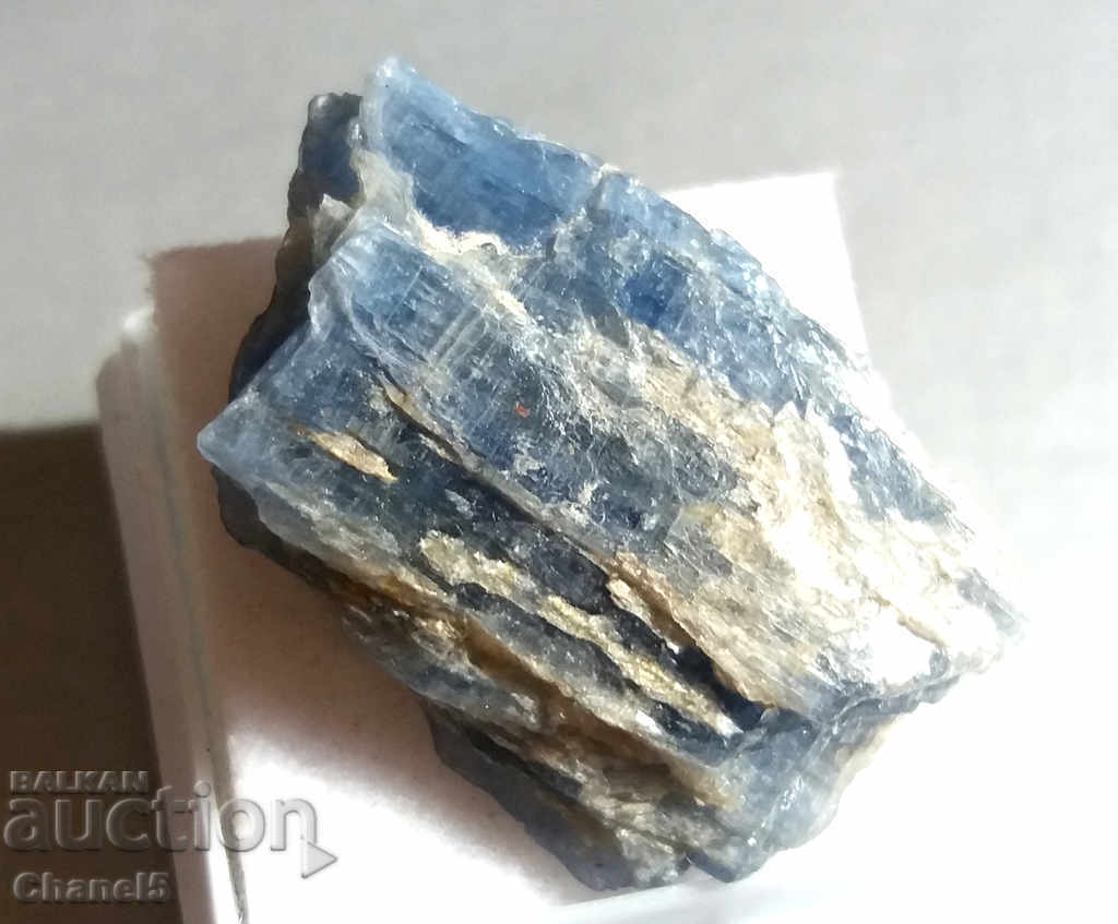NATURAL RAW KIANITE - 40.65 carats (457)