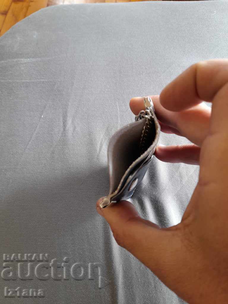 Delivery of Old keychain AR