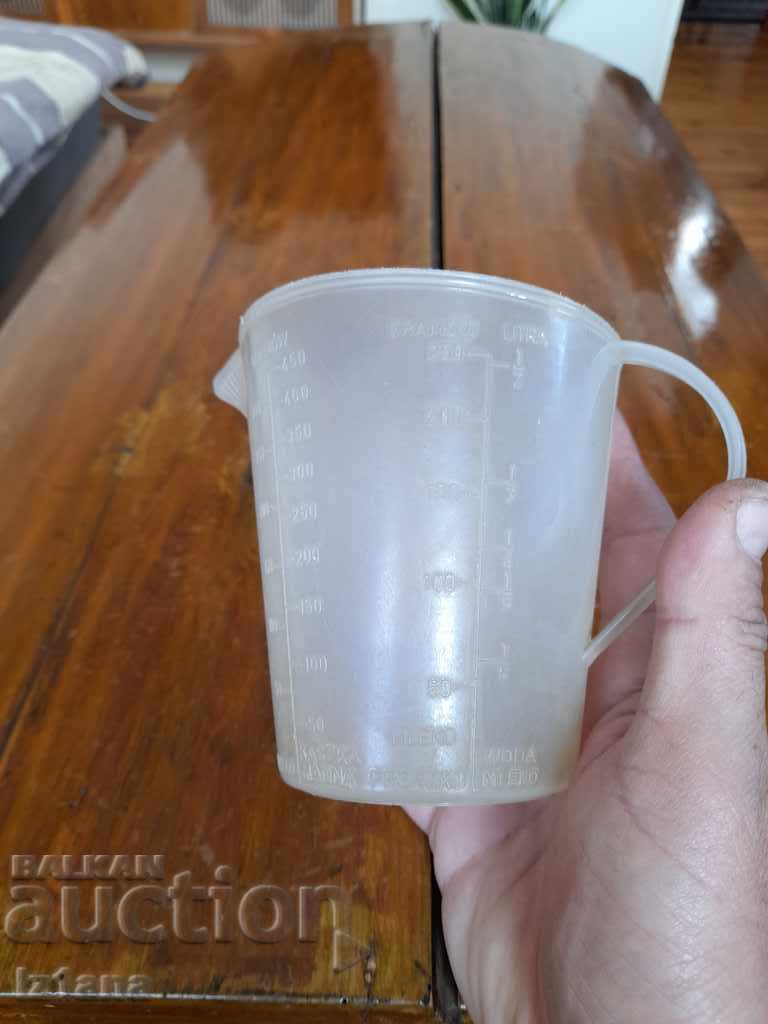 Old measuring jug - 6 Old measuring jug - 6