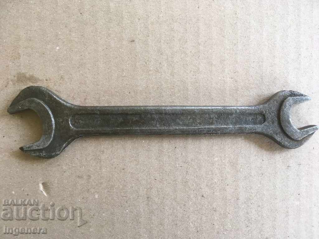 Livrarea CHEIE CHEIE UNELTĂ VECHI ADEVĂRAT Livrarea CHEIE CHEIE UNELTĂ VECHI ADEVĂRAT