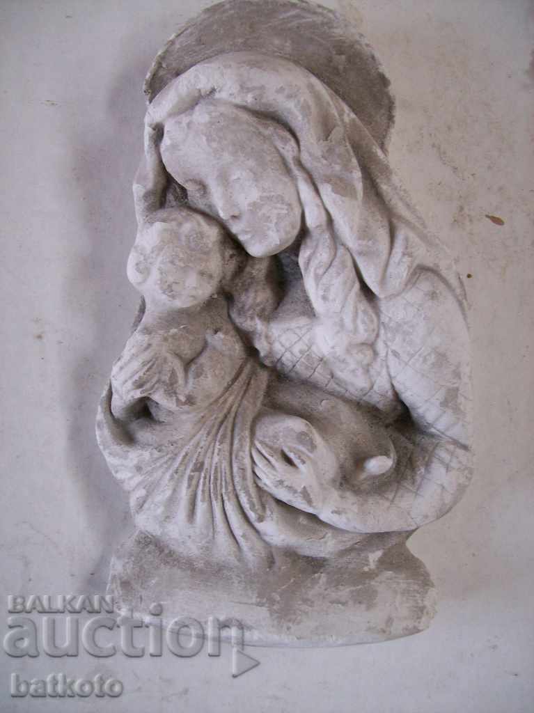 Гипсова фигура - Богородица с младенеца