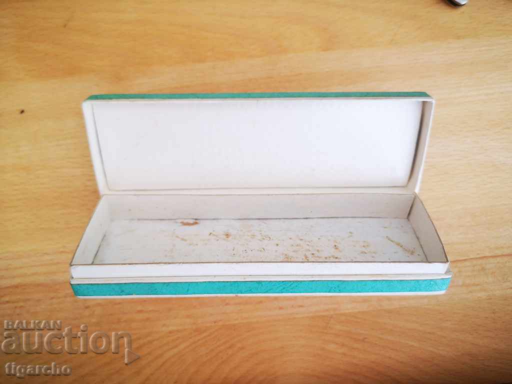 Zarya clock box with price 12.00 BGN | € 6.14 Zarya clock box with price 12.00 BGN | € 6.14