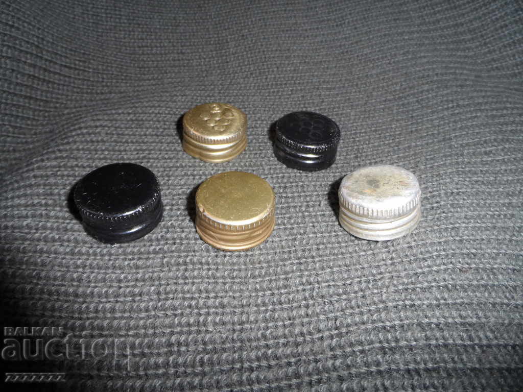 Vinprom caps with price 5.00 BGN | € 2.56