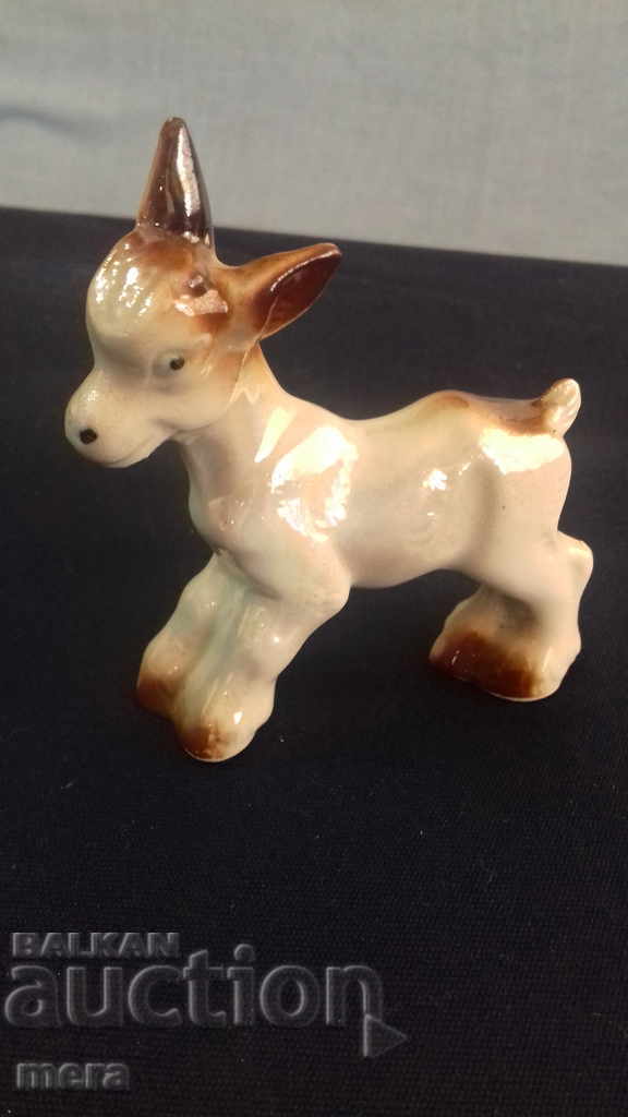 Κατσικίσιο πορσελάνης με τιμή 9.00 BGN | € 4.60 Κατσικίσιο πορσελάνης με τιμή 9.00 BGN | € 4.60