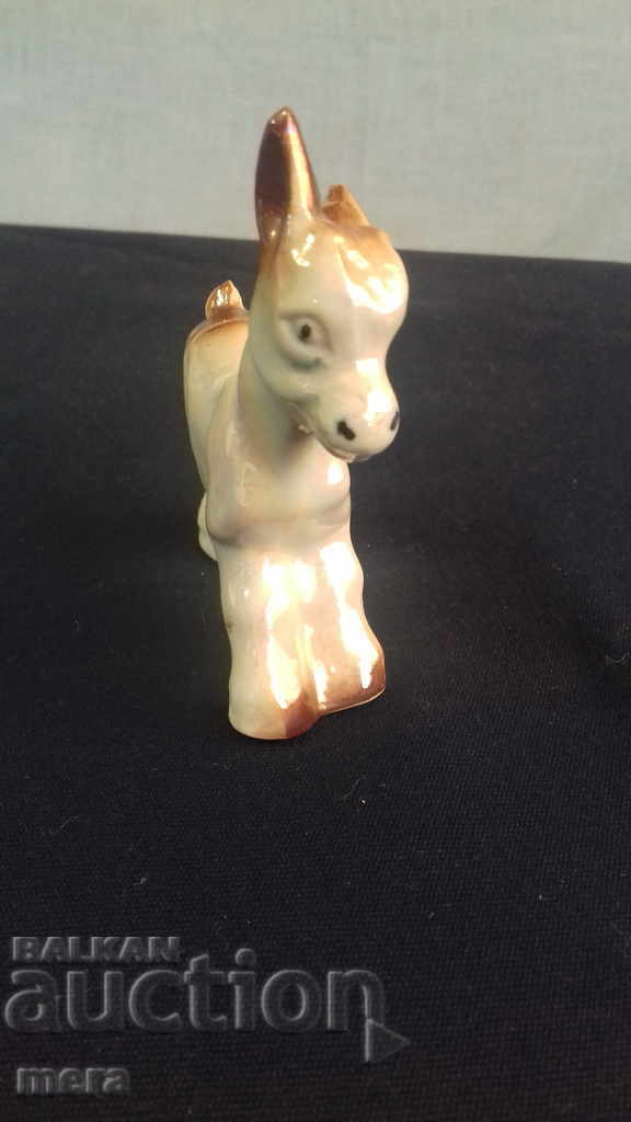 Παράδοση Κατσικίσιο πορσελάνης Παράδοση Κατσικίσιο πορσελάνης