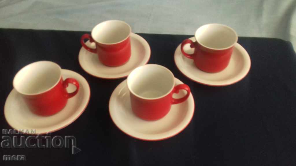 Υπηρεσία καφέ - τέσσερα άτομα - Βαυαρία με τιμή 60.00 BGN | € 30.68