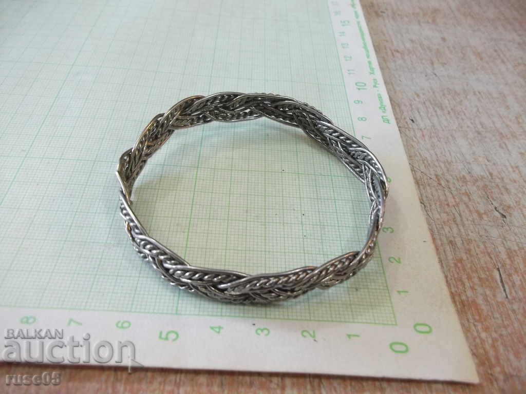 Доставка на Гривна метална -1 Доставка на Гривна метална -1