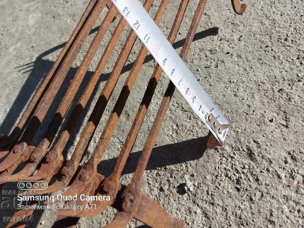 GRILL - BARBECUE - FORGED - 200 YEARS OLD - 6 GRILL - BARBECUE - FORGED - 200 YEARS OLD - 6