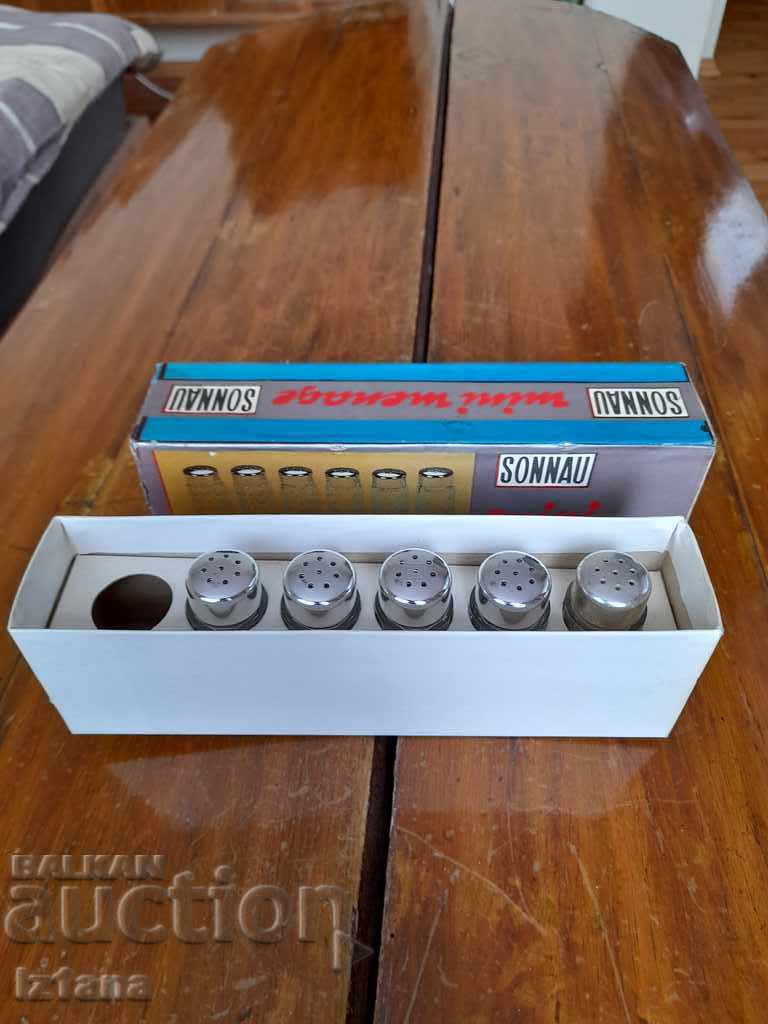 Auction Old salt pans Sonnau Auction Old salt pans Sonnau