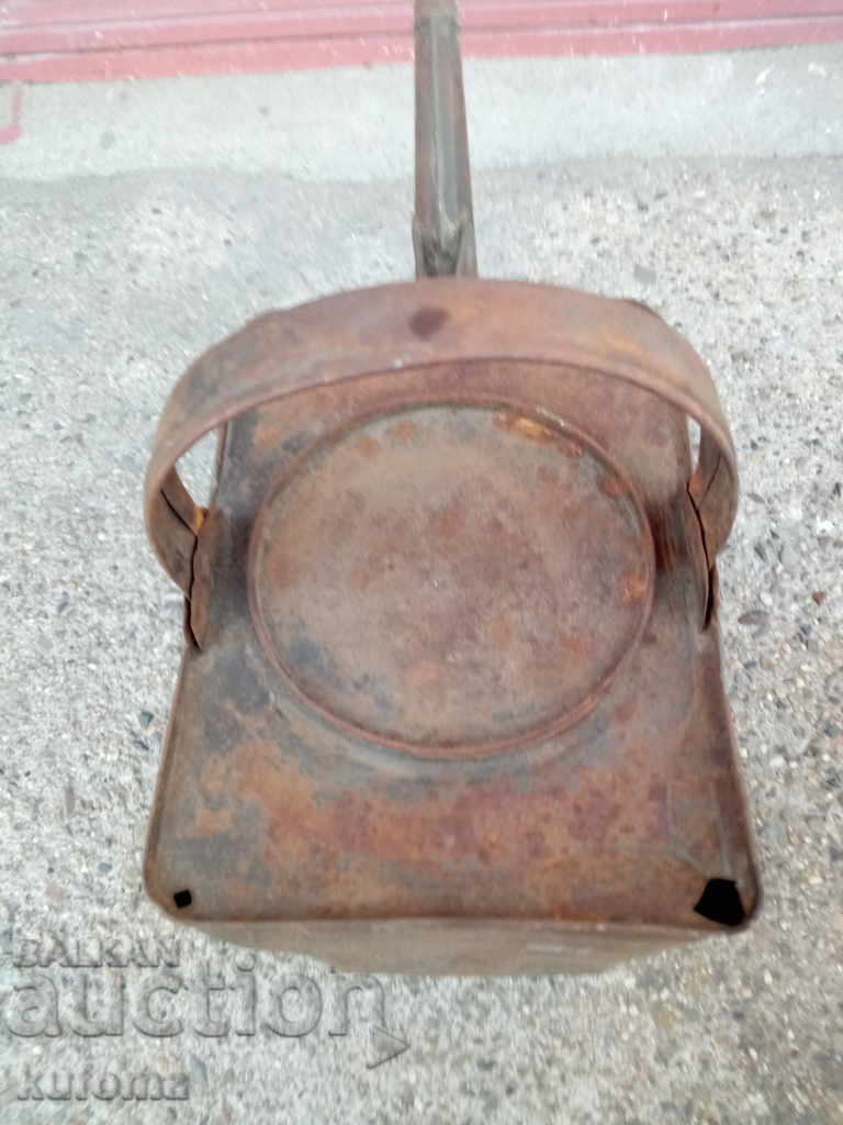 Auction Old watering can Auction Old watering can