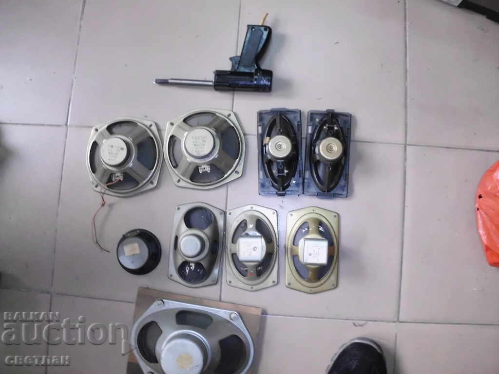 LOTS OF SPEAKERS with price 25.00 BGN | € 12.78 LOTS OF SPEAKERS with price 25.00 BGN | € 12.78