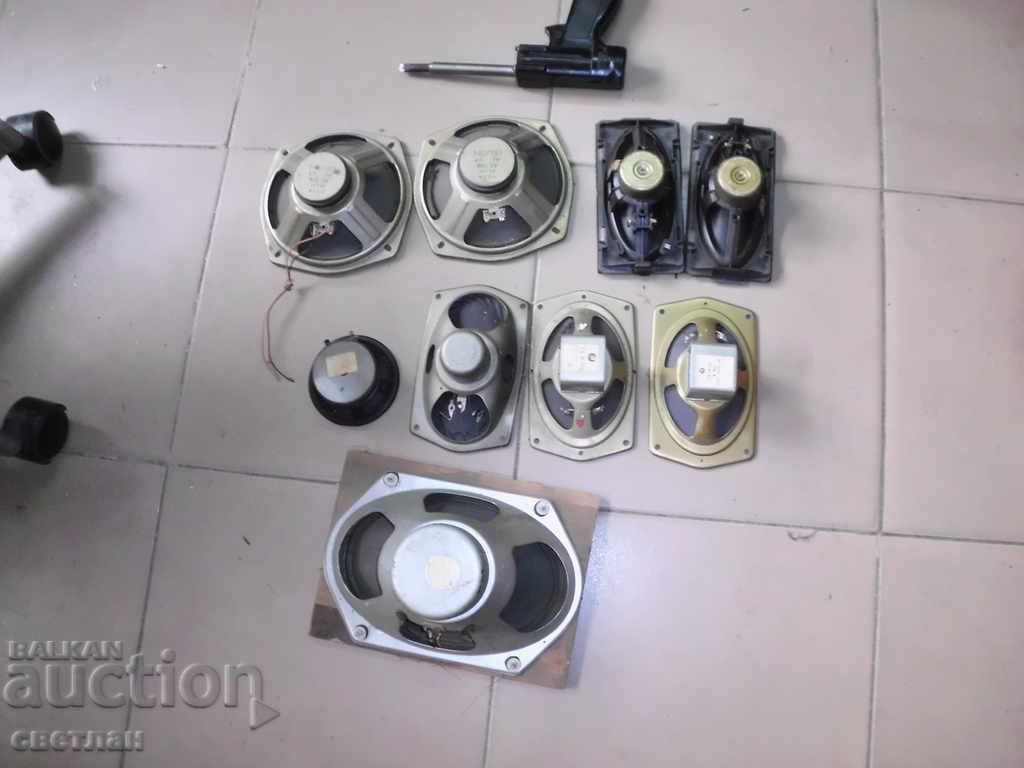 LOTS OF SPEAKERS - 5 LOTS OF SPEAKERS - 5