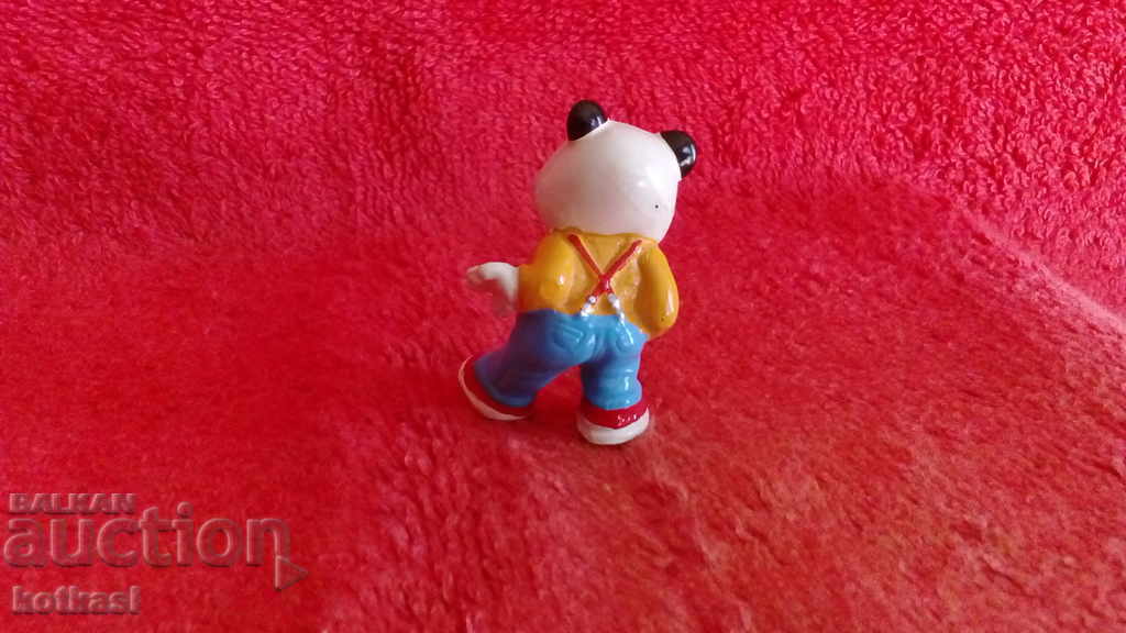 Auction  Small Bear figure