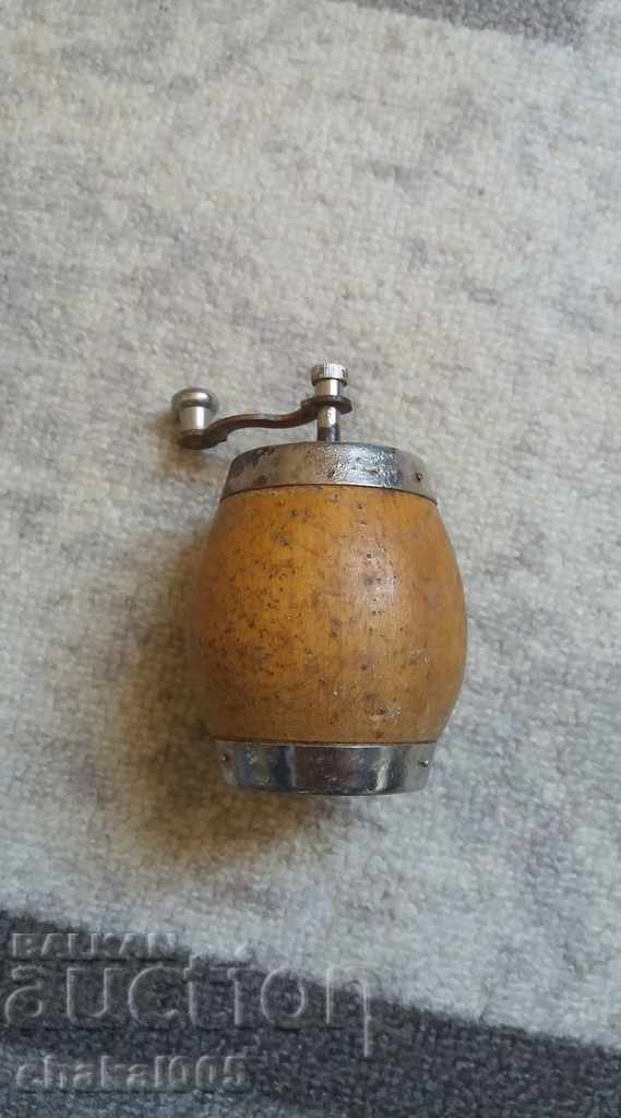 Мелница за.черен пипер Мелница за.черен пипер